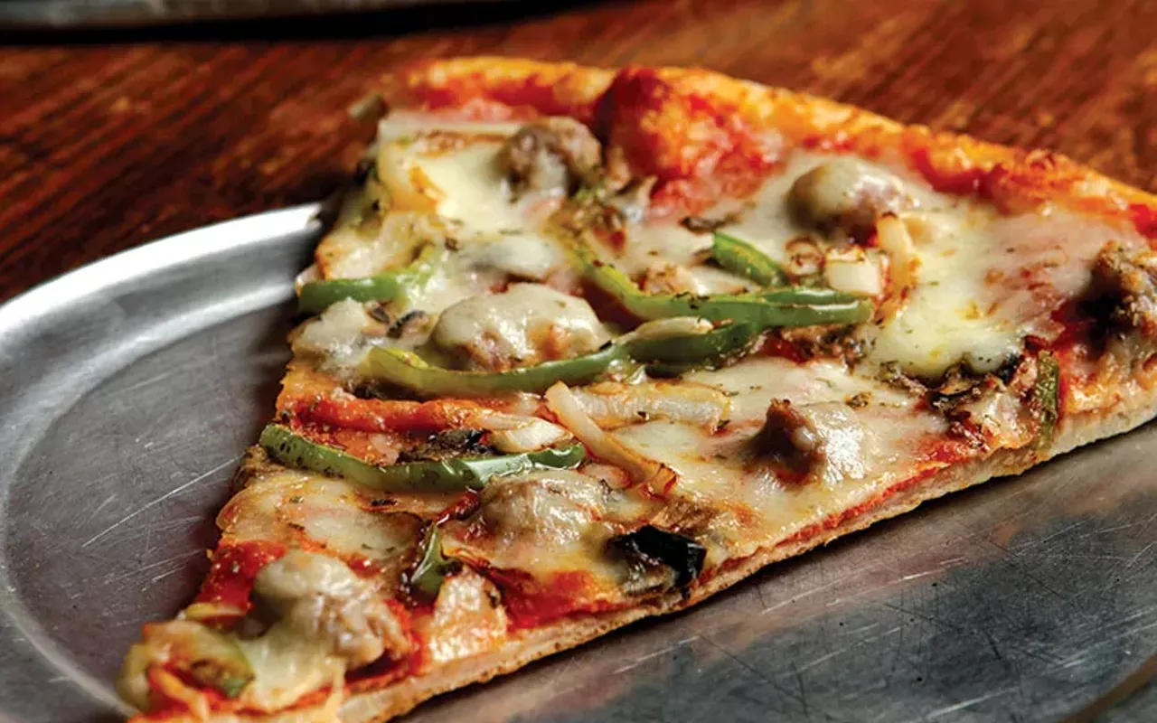 manhattan-style pizza at amis