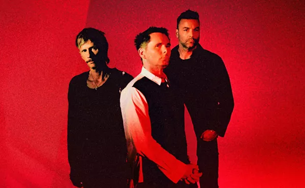 Image: Muse - The Wow! Signal Tour