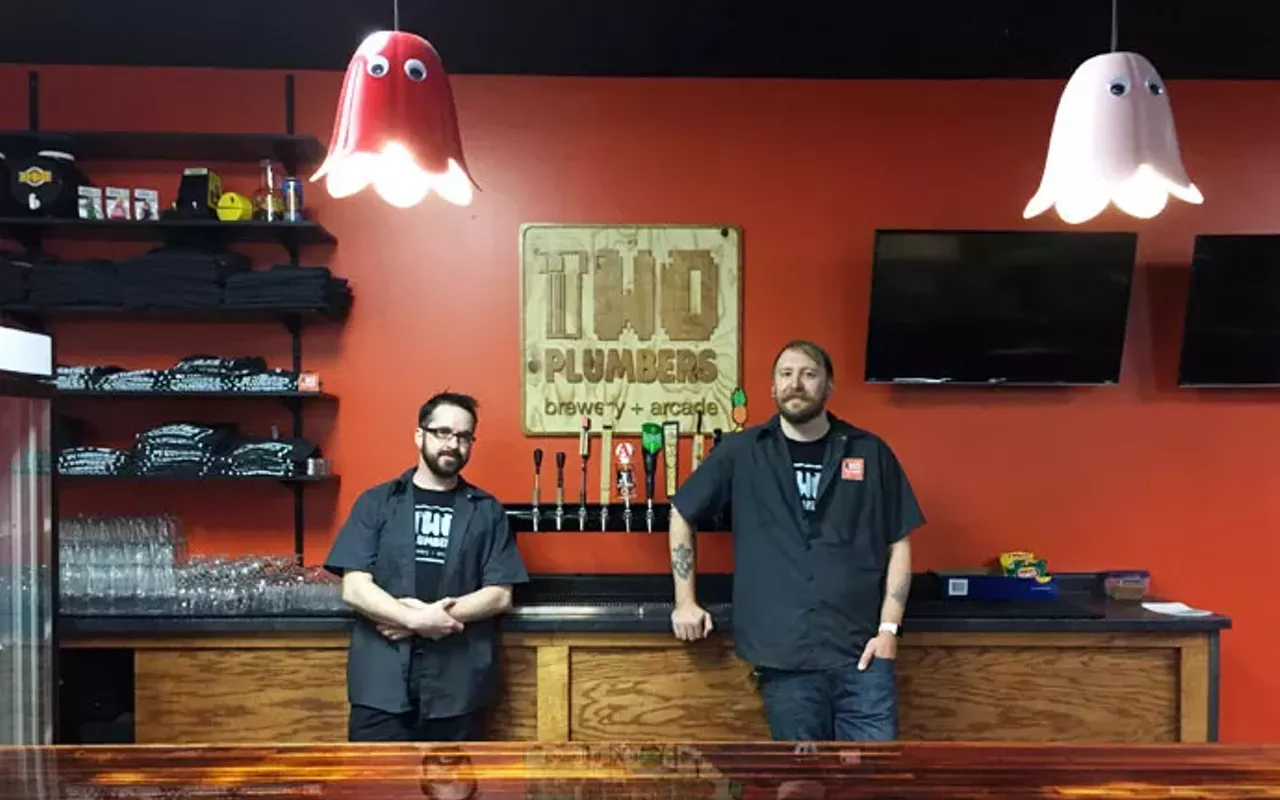 From left, head brewer John Simon and owner Robert Schowengerdt